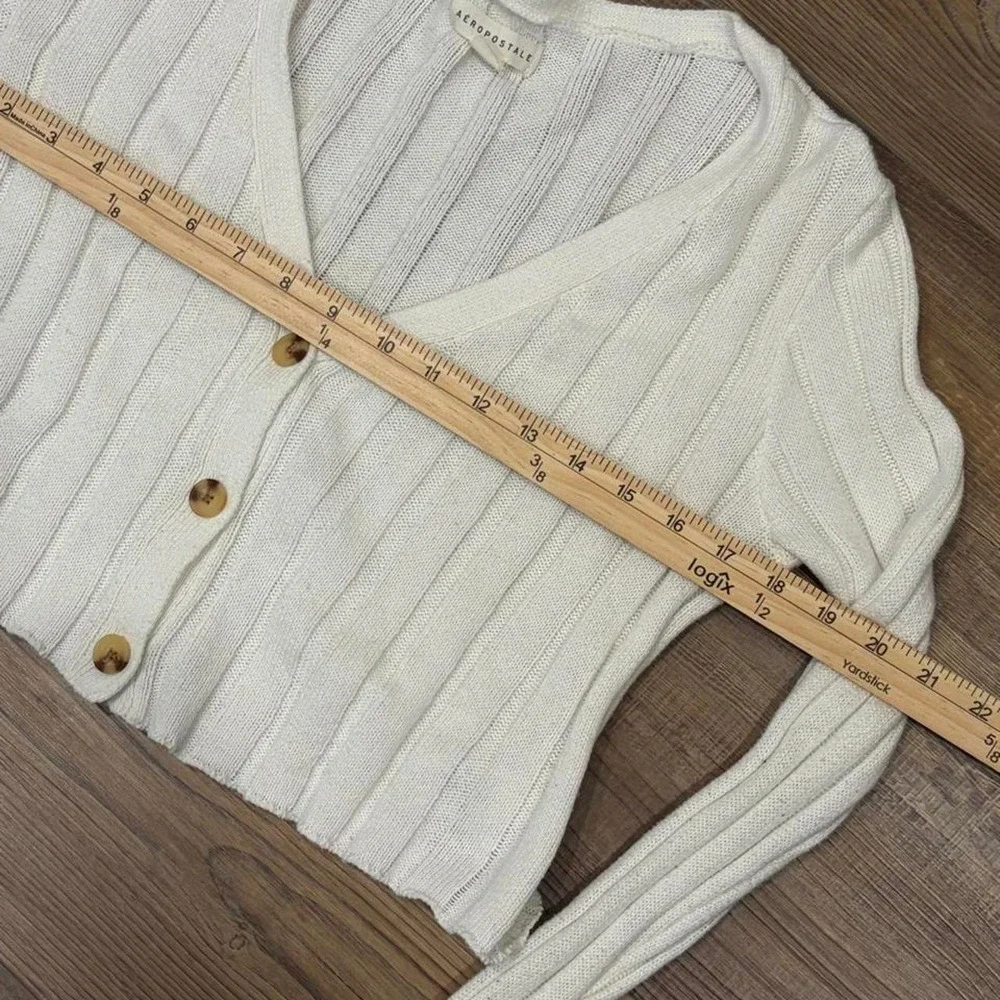 Aeropostale white ribbed knit cardigan in size M